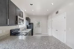 2862 N Tyndall Ave, Tucson, AZ 85719 - Photo 9