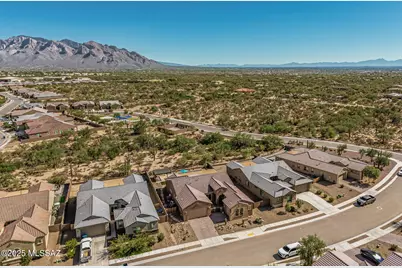 10936 N Ledge Stone Drive, Tucson, AZ 85742 - Photo 43