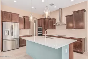 10936 N Ledge Stone Dr, Tucson, AZ 85742 - Photo 13