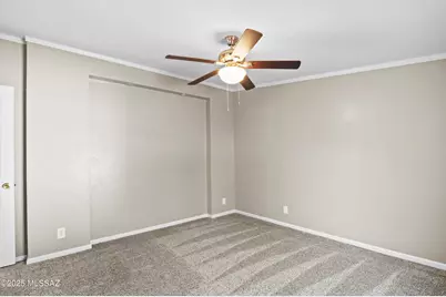 9011 N Valgrind Lane, Tucson, AZ 85743 - Photo 33