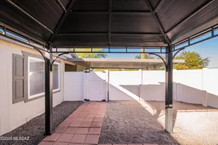 9011 N Valgrind Ln, Tucson, AZ 85743 - Photo 41