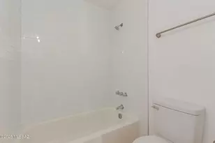 8271 N Oracle Rd, Tucson, AZ 85704 - Photo 19