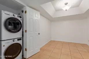 8271 N Oracle Rd, Tucson, AZ 85704 - Photo 9