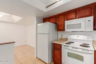 8271 N Oracle Rd, Tucson, AZ 85704 - Photo 13