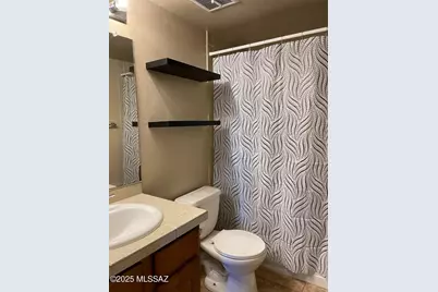 1810 E Blacklidge Drive #410, Tucson, AZ 85719 - Photo 7