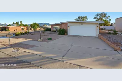 425 W San Ignacio, Green Valley, AZ 85614 - Photo 3
