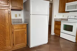 5573 N Crystal Mist Pl, Tucson, AZ 85750 - Photo 9