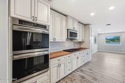 6938 W Calla Drive, Tucson, AZ 85743 - Photo 15