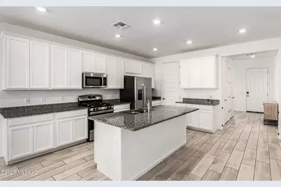 7888 S Bonanza Park Drive, Tucson, AZ 85747 - Photo 13