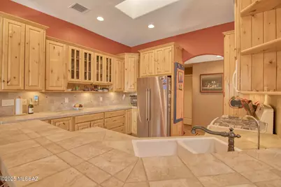 16105 W Prosperi Avenue, Tucson, AZ 85736 - Photo 15