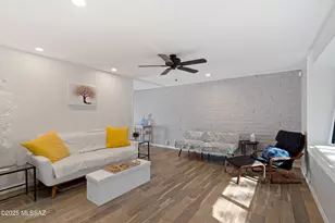 8271 E Kenyon Dr, Tucson, AZ 85710 - Photo 5