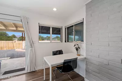 8271 E Kenyon Drive, Tucson, AZ 85710 - Photo 11