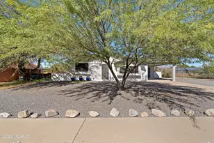 8271 E Kenyon Dr, Tucson, AZ 85710 - Photo 3