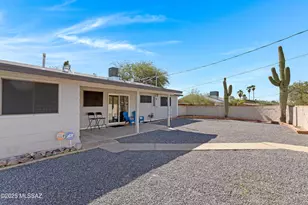 8271 E Kenyon Dr, Tucson, AZ 85710 - Photo 21