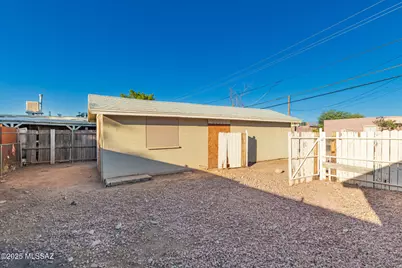 3303 N Los Altos Avenue, Tucson, AZ 85705 - Photo 9