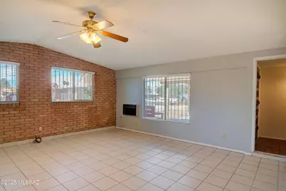 2219 S Pebble Beach Avenue, Tucson, AZ 85710 - Photo 9