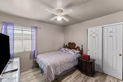 8902 N Soft Winds Drive, Tucson, AZ 85742 - Photo 9