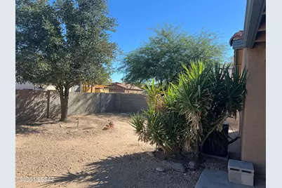 6592 W Wenden Way, Tucson, AZ 85743 - Photo 35