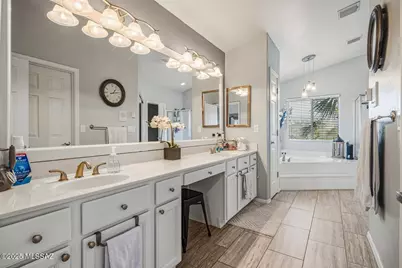 10895 N Canada Hills Court, Tucson, AZ 85737 - Photo 25