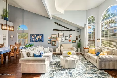 10895 N Canada Hills Court, Tucson, AZ 85737 - Photo 9