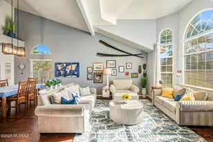 10895 N Canada Hills Ct, Tucson, AZ 85737 - Photo 9