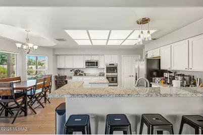 10895 N Canada Hills Court, Tucson, AZ 85737 - Photo 15