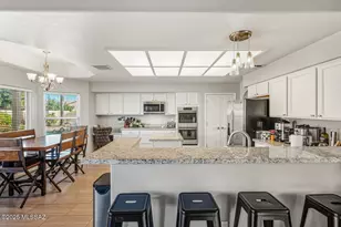 10895 N Canada Hills Ct, Tucson, AZ 85737 - Photo 15