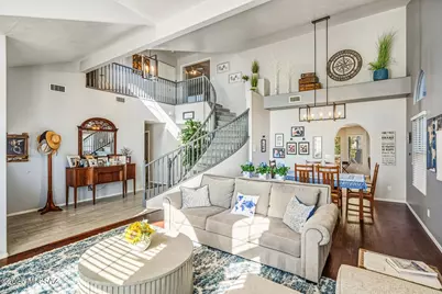 10895 N Canada Hills Court, Tucson, AZ 85737 - Photo 11