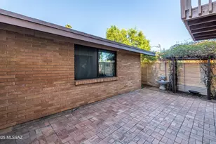 1342 W Schafer Dr, Tucson, AZ 85705 - Photo 29