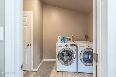 1342 W Schafer Drive, Tucson, AZ 85705 - Photo 23