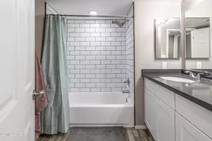 1342 W Schafer Dr, Tucson, AZ 85705 - Photo 25