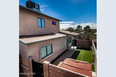 610 E Waverly Street #2, Tucson, AZ 85705 - Photo 1