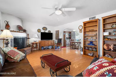 57 E Santa Belia, Green Valley, AZ 85614 - Photo 3