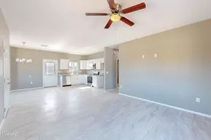 10176 S Old Nogales Hwy, Tucson, AZ 85756 - Photo 9