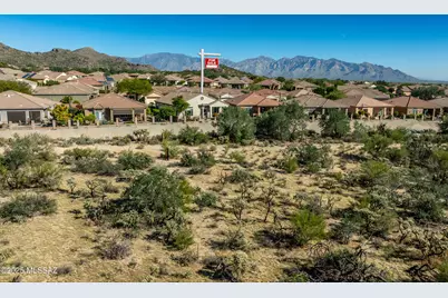 13597 N Buckhorn Cholla Drive, Marana, AZ 85658 - Photo 37