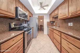 7426 E Serenity Ln, Tucson, AZ 85750 - Photo 17