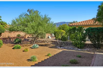 14312 N Alamo Canyon Drive, Oro Valley, AZ 85755 - Photo 17
