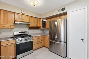 935 S La Higuera, Green Valley, AZ 85614 - Photo 29