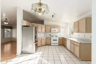 7973 S Teaberry Ave, Tucson, AZ 85747 - Photo 11