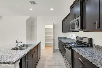 7035 W Inkwood Lane, Tucson, AZ 85757 - Photo 11
