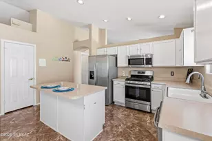 8289 S Bainbridge Rd, Tucson, AZ 85747 - Photo 13