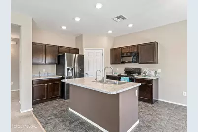 12272 W Reyher Farms Loop, Marana, AZ 85653 - Photo 27