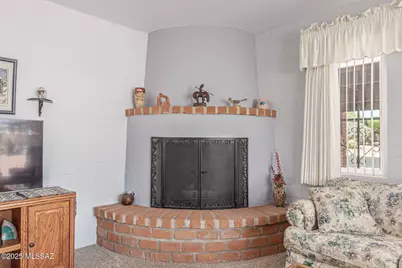 306 N Calle Del Diablo, Green Valley, AZ 85614 - Photo 9