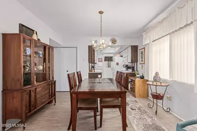 306 N Calle Del Diablo, Green Valley, AZ 85614 - Photo 3