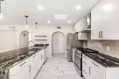 9460 E Catalina Highway, Tucson, AZ 85749 - Photo 21