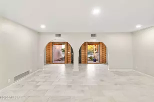 9460 E Catalina Hwy, Tucson, AZ 85749 - Photo 11