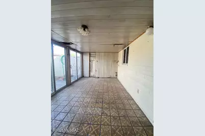 1439 S Jones Boulevard #D5, Tucson, AZ 85713 - Photo 13
