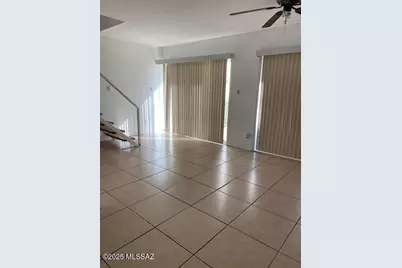 1439 S Jones Boulevard #D5, Tucson, AZ 85713 - Photo 1