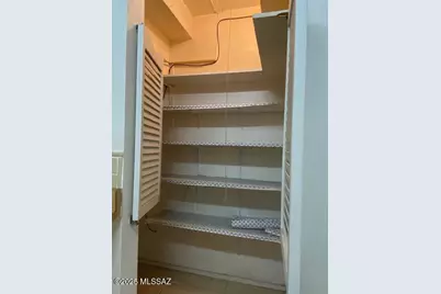 1439 S Jones Boulevard #D5, Tucson, AZ 85713 - Photo 5