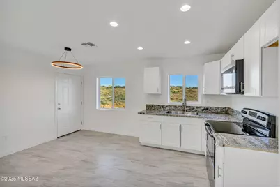 333 Camino Magnifico, Rio Rico, AZ 85648 - Photo 11